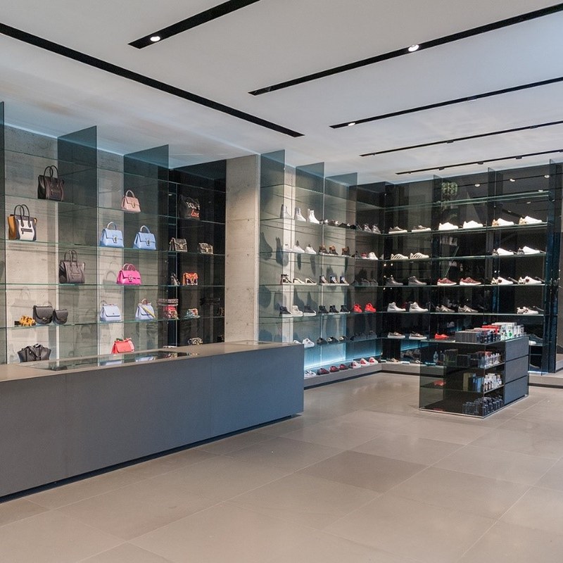 Flagship_Store_Legnano_1.jpg