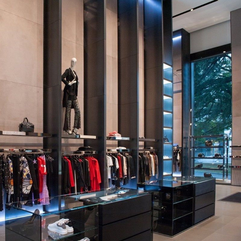 Flagship_Store_Legnano_2.jpg